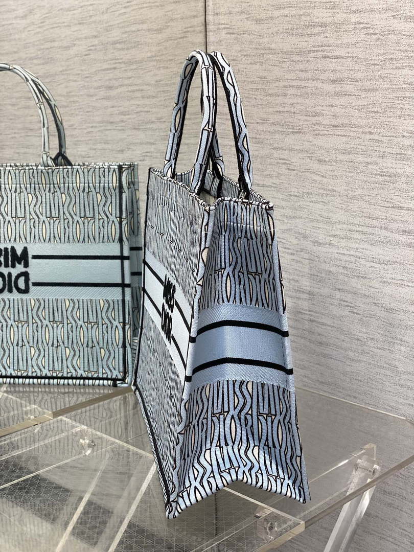 Dior M1286 Large Book Tote Pale Blue and Black Miss Dior Allover M1118