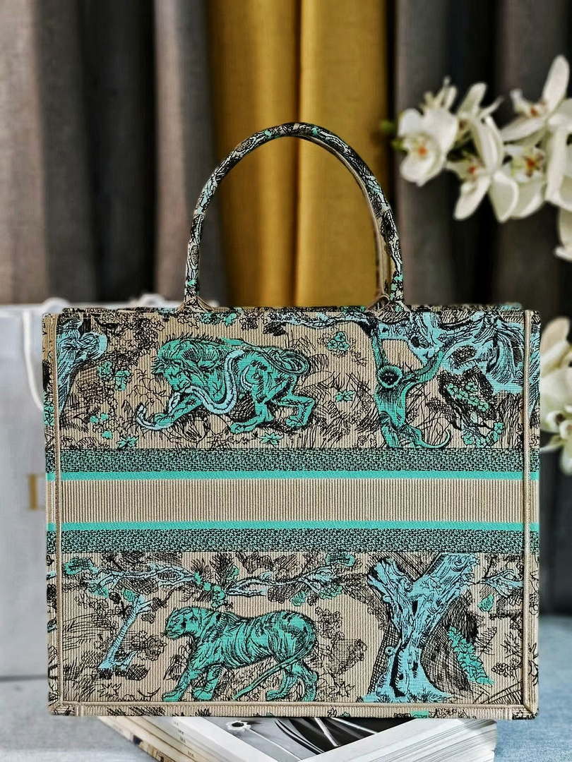 Dior M1286 Large Book Tote Toile de Jouy Embroidery M1101