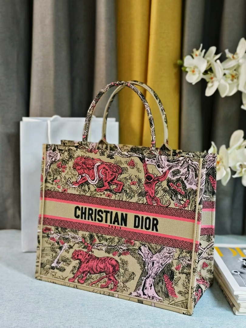Dior M1286 Large Book Tote Toile de Jouy Embroidery M1102