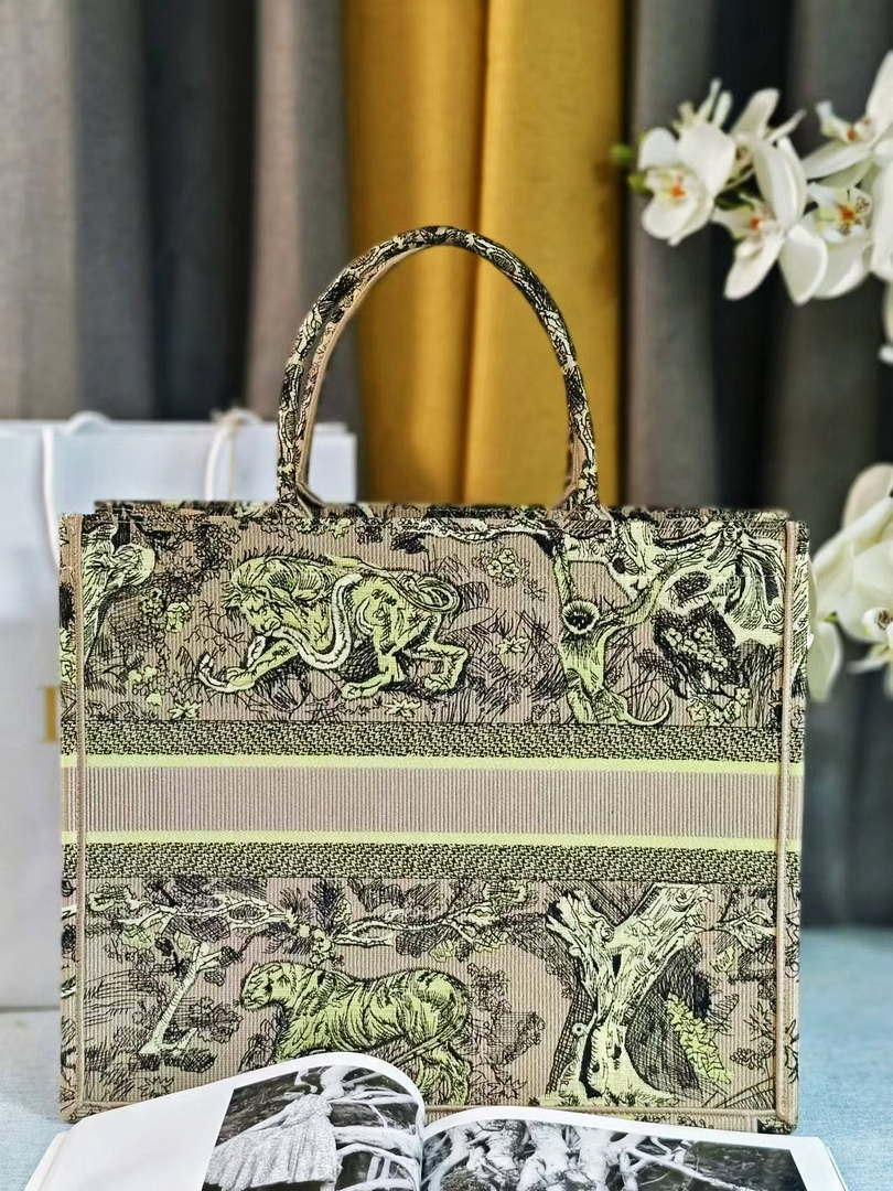 Dior M1286 Large Book Tote Toile de Jouy Embroidery M1103