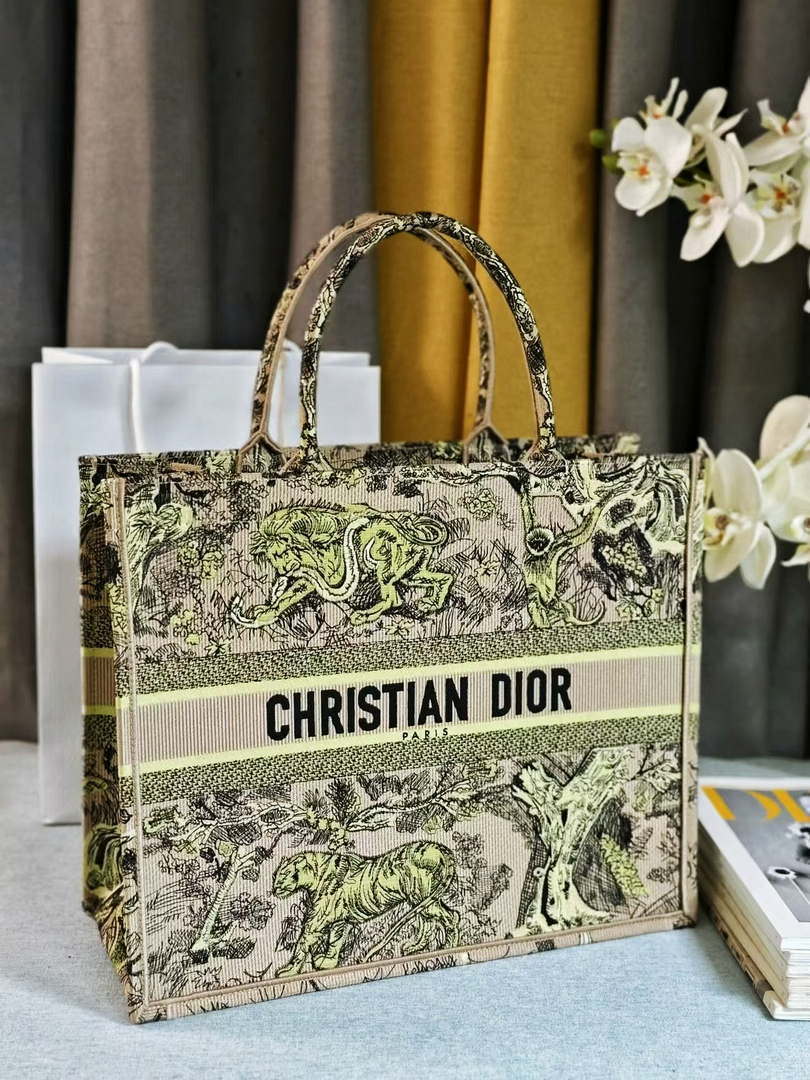 Dior M1286 Large Book Tote Toile de Jouy Embroidery M1103