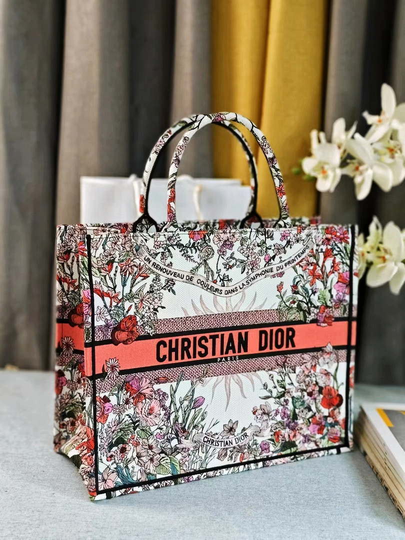 Dior M1286 Large Book Tote Toile de Jouy Embroidery M1105
