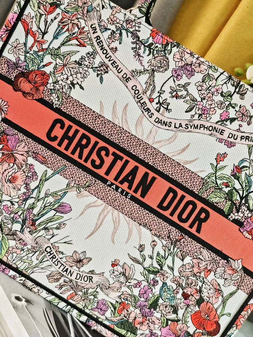 Dior M1286 Large Book Tote Toile de Jouy Embroidery M1105