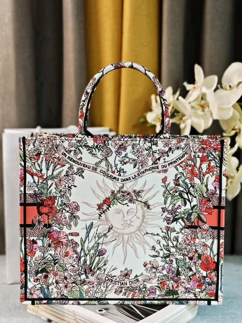 Dior M1286 Large Book Tote Toile de Jouy Embroidery M1105