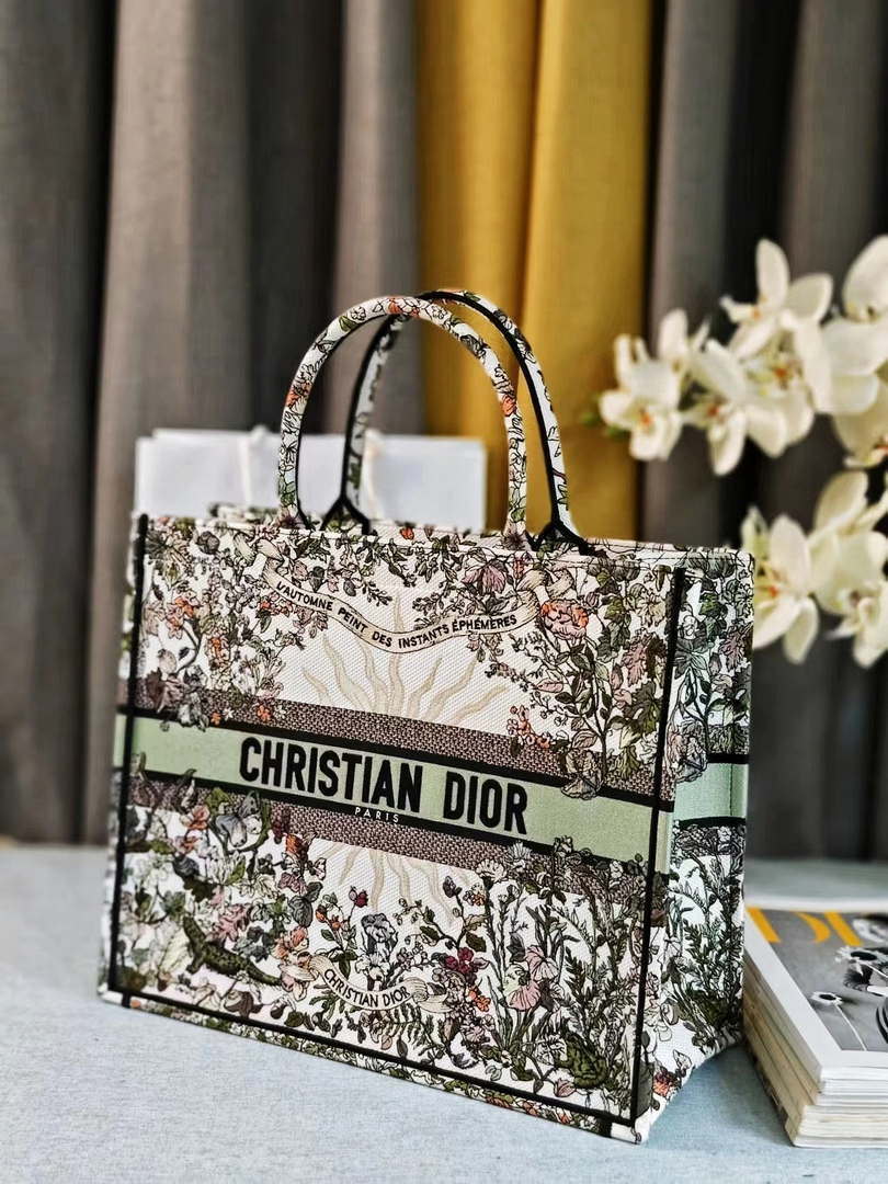 Dior M1286 Large Book Tote Toile de Jouy Embroidery M1106