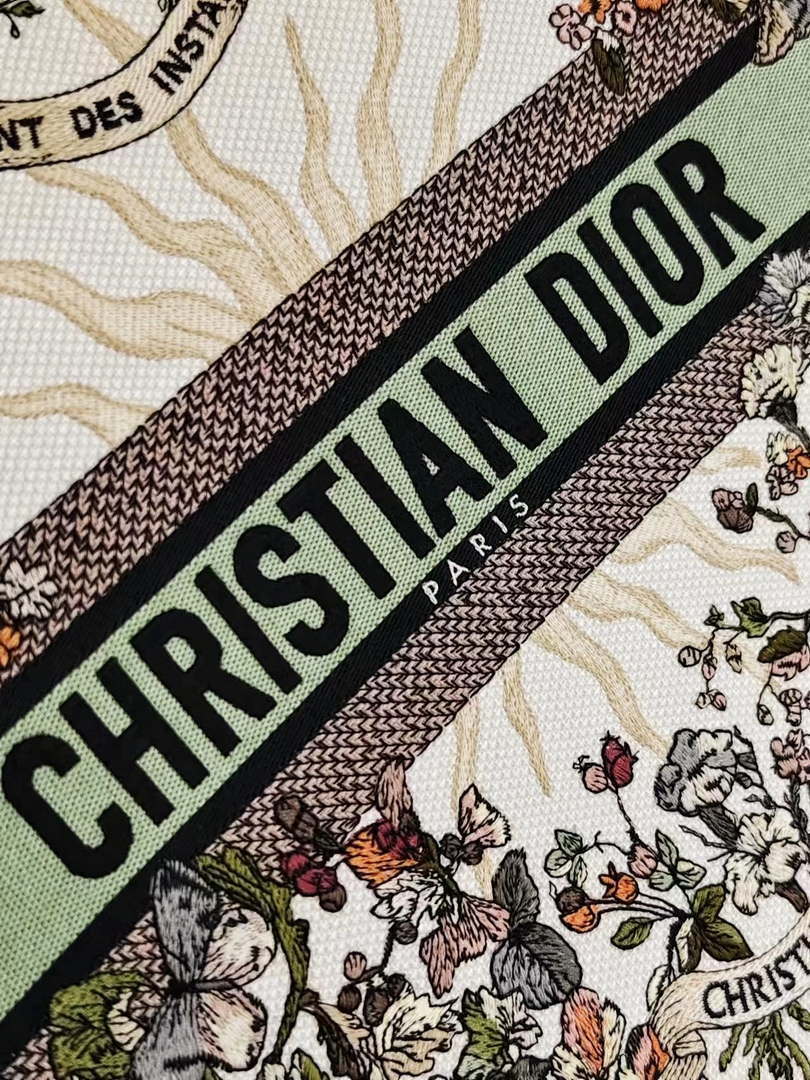 Dior M1286 Large Book Tote Toile de Jouy Embroidery M1106