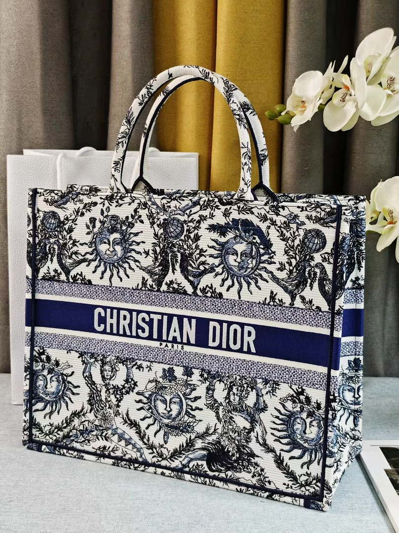 Dior M1286 Large Book Tote Toile de Jouy Embroidery M1107