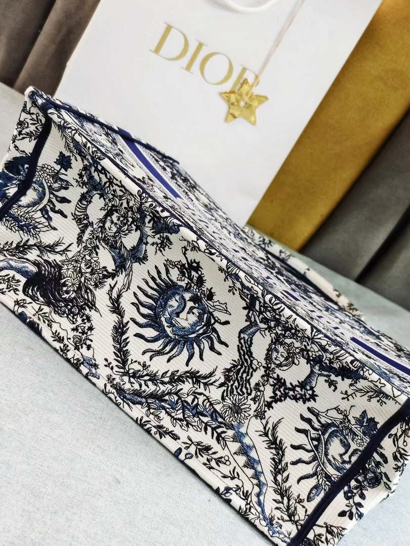 Dior M1286 Large Book Tote Toile de Jouy Embroidery M1107