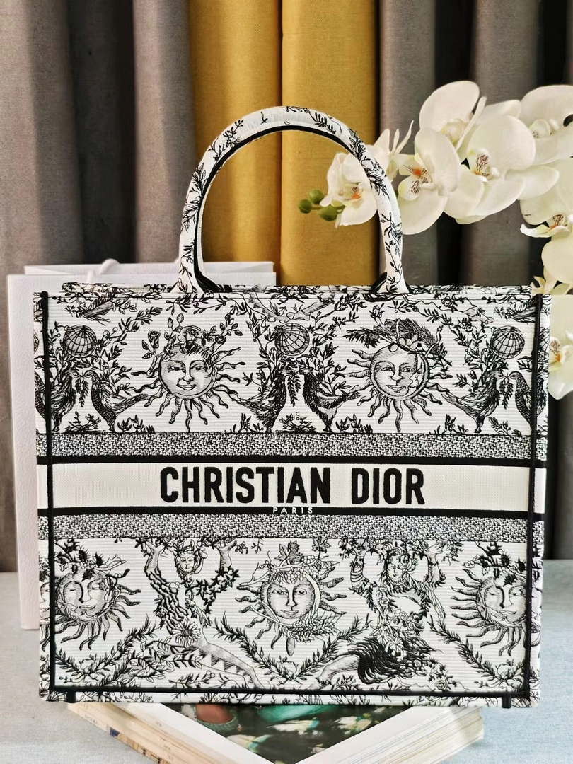 Dior M1286 Large Book Tote Toile de Jouy Embroidery M1108