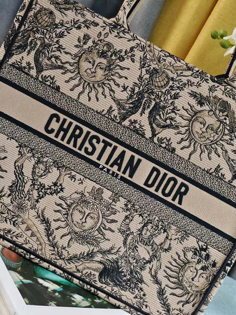 Dior M1286 Large Book Tote Toile de Jouy Embroidery M1109