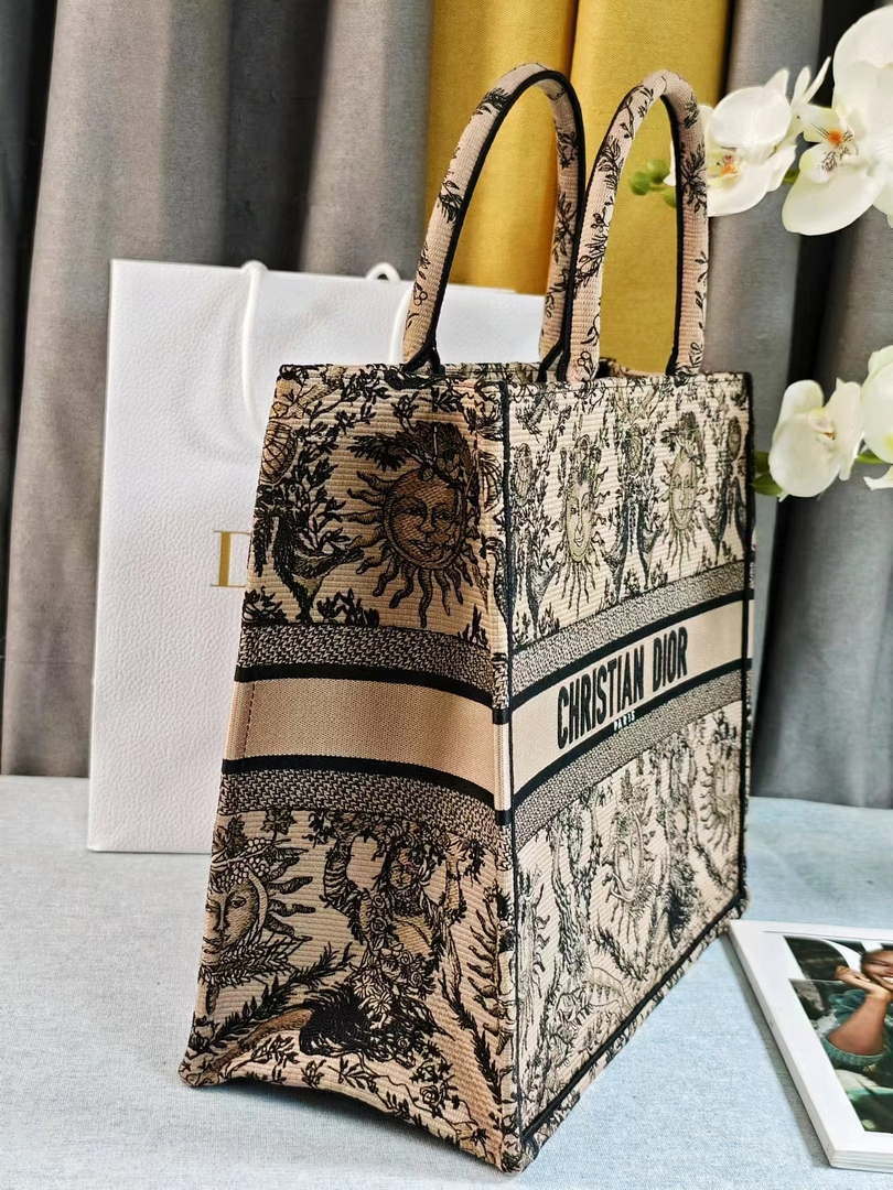 Dior M1286 Large Book Tote Toile de Jouy Embroidery M1109
