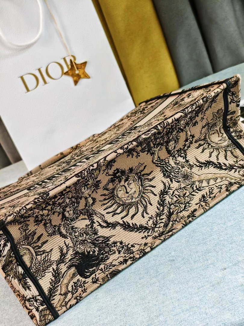 Dior M1286 Large Book Tote Toile de Jouy Embroidery M1109