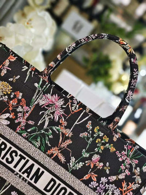 Dior M1286 Large Book Tote Toile de Jouy Embroidery M1110 - Default Title - View 2