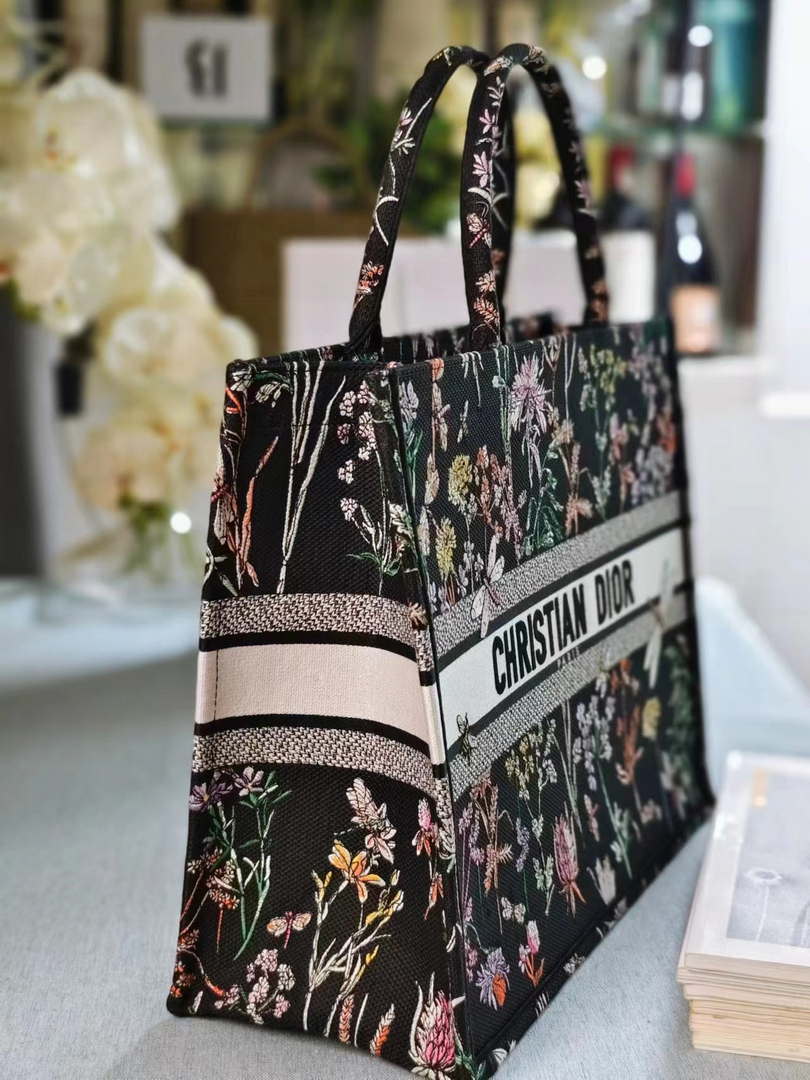 Dior M1286 Large Book Tote Toile de Jouy Embroidery M1110