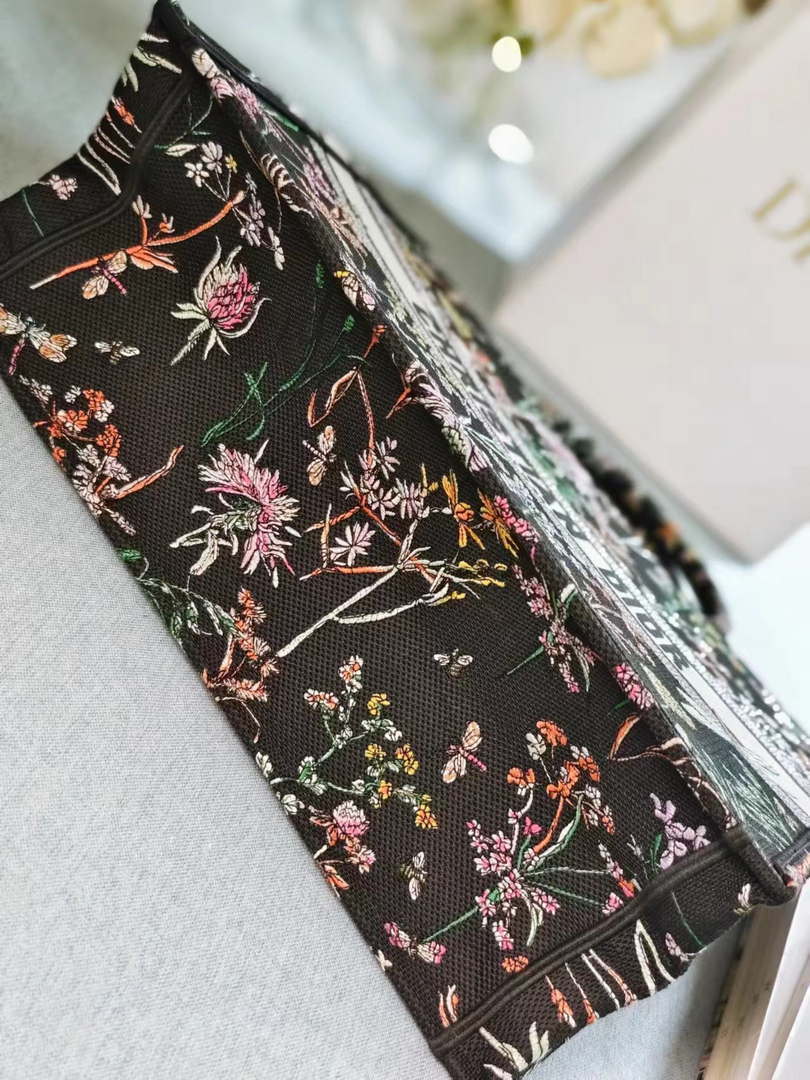 Dior M1286 Large Book Tote Toile de Jouy Embroidery M1110