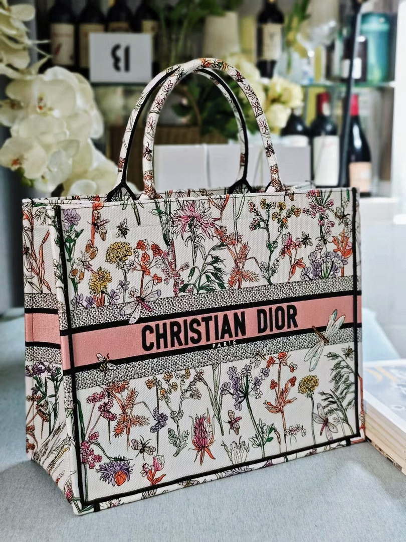 Dior M1286 Large Book Tote Toile de Jouy Embroidery M1111