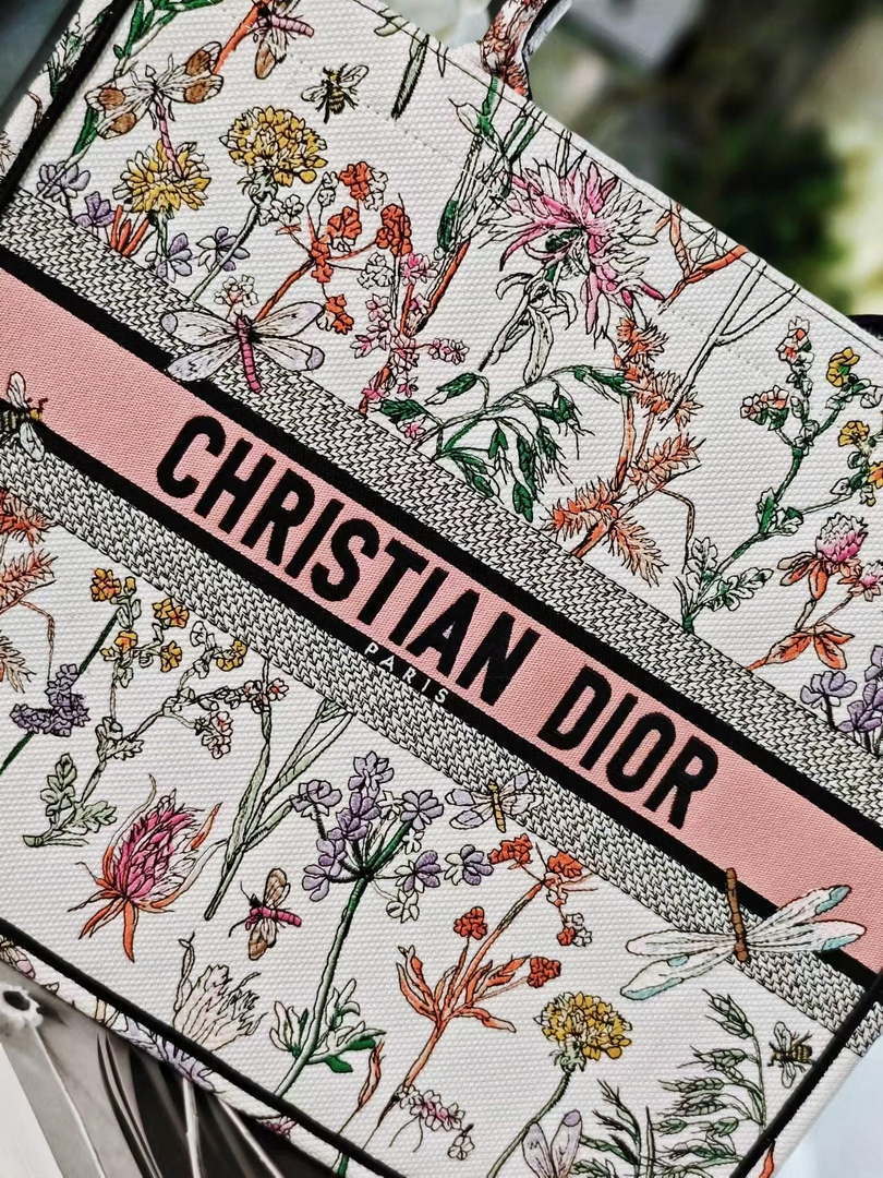 Dior M1286 Large Book Tote Toile de Jouy Embroidery M1111