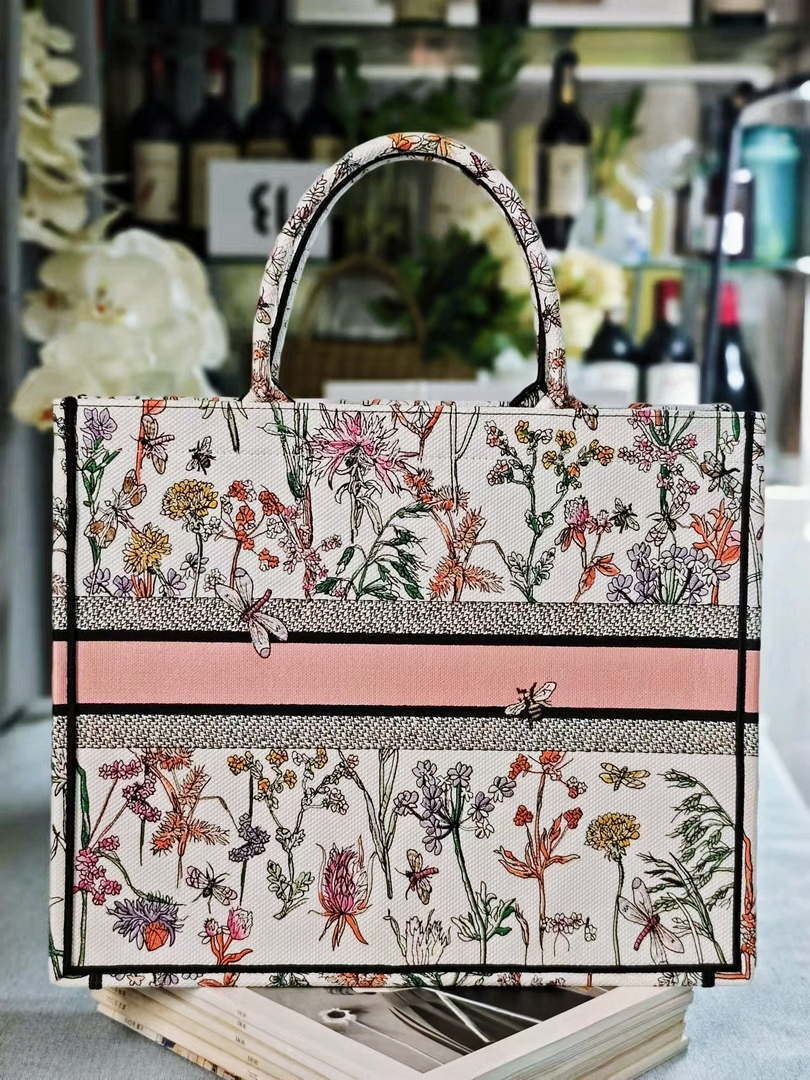 Dior M1286 Large Book Tote Toile de Jouy Embroidery M1111