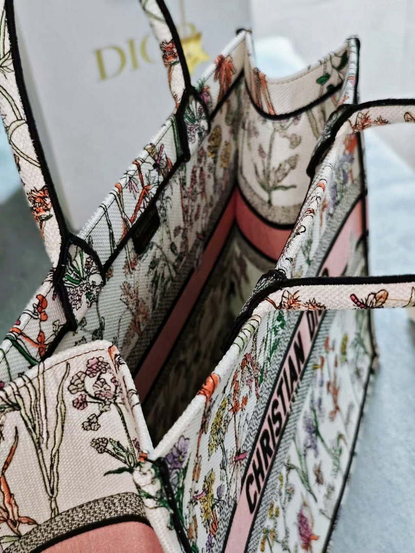 Dior M1286 Large Book Tote Toile de Jouy Embroidery M1111
