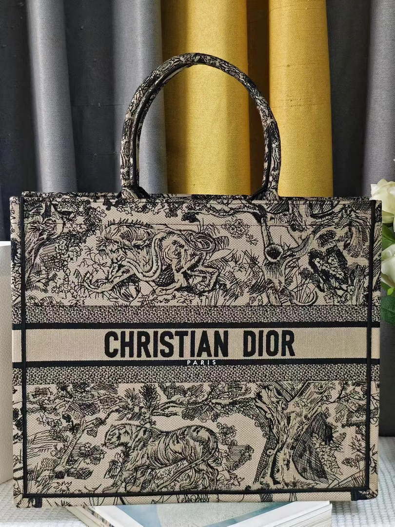 Dior M1286 Large Book Tote Toile de Jouy Embroidery M1113
