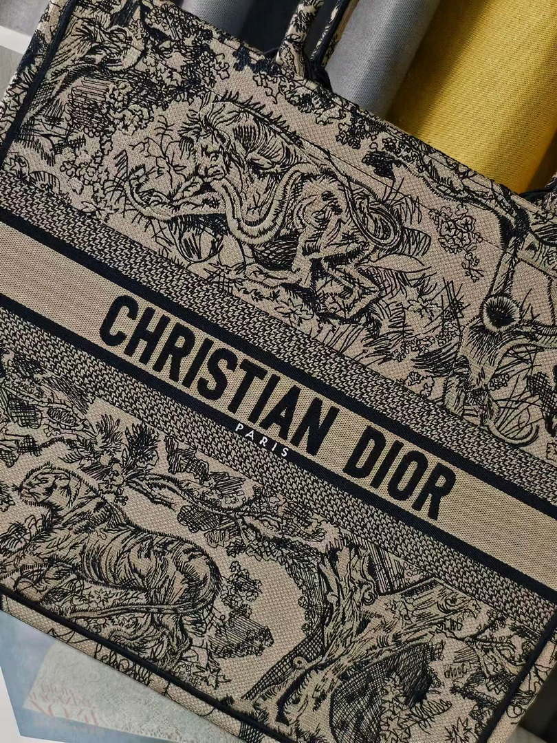 Dior M1286 Large Book Tote Toile de Jouy Embroidery M1113