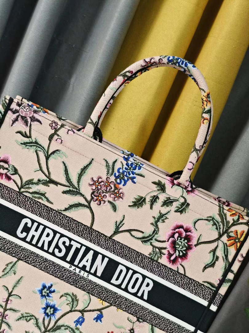 Dior M1286 Large Book Tote Toile de Jouy Embroidery M1114