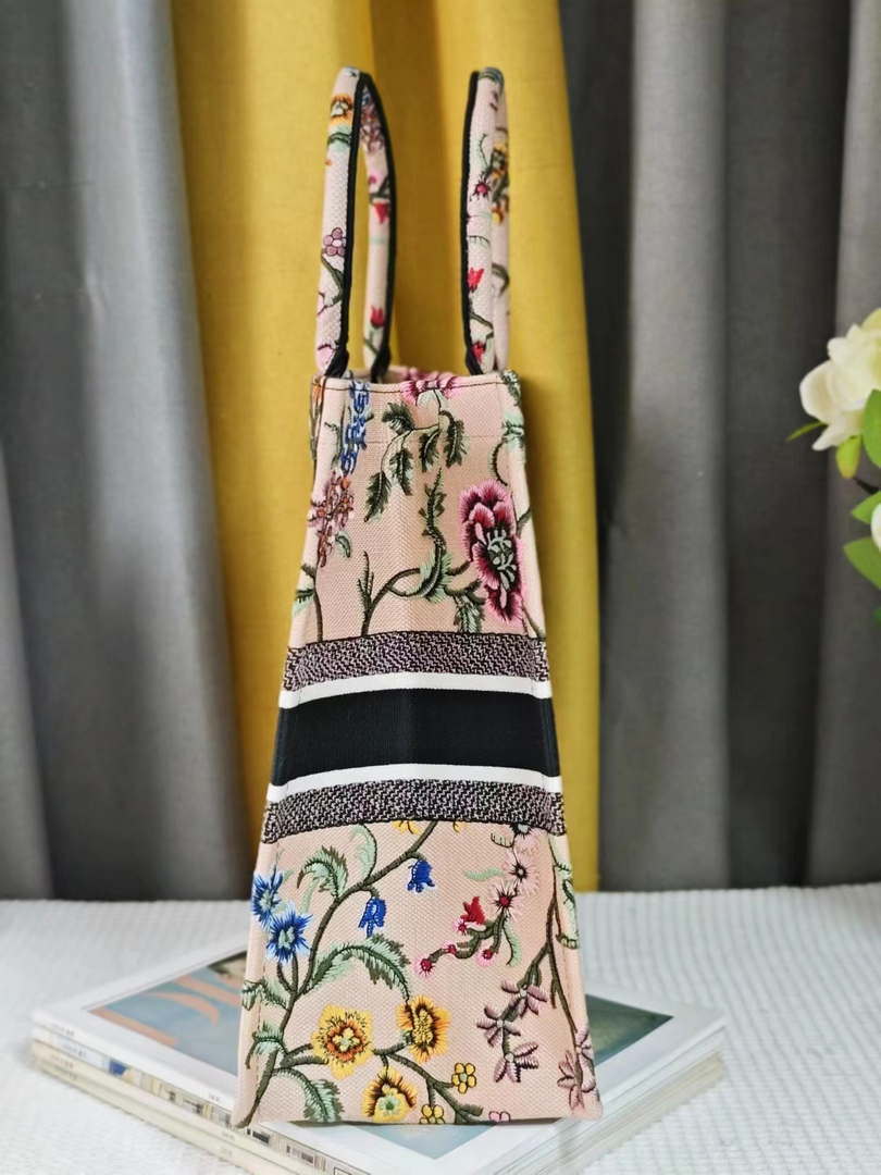 Dior M1286 Large Book Tote Toile de Jouy Embroidery M1114