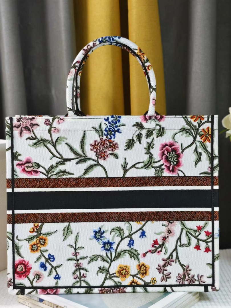 Dior M1286 Large Book Tote Toile de Jouy Embroidery M1115