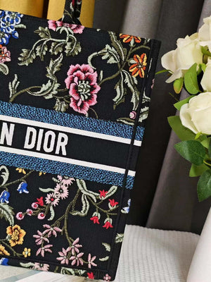 Dior M1286 Large Book Tote Toile de Jouy Embroidery M1116 - Default Title - View 5