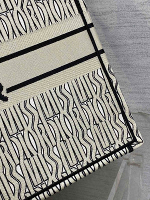 Dior M1286 Large Book Tote White and Black Miss Dior Alloverr M1120 - Default Title - View 5