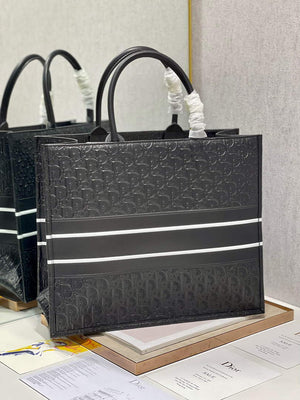 Dior M1286 Large Book Tote Black Perforated and Embossed Oblique Calfskin - Default Title - View 7