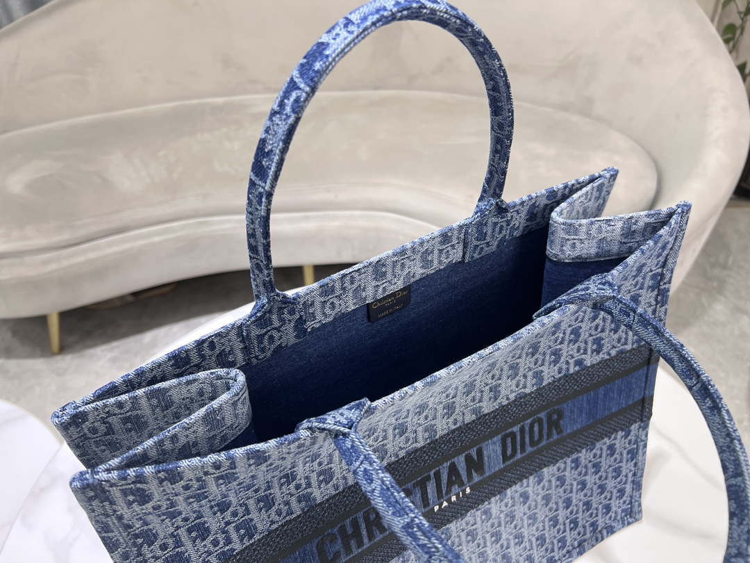 Dior M1286 Large Dior Book Tote Blue Denim Dior Oblique Jacquard M2013