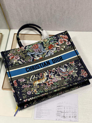 Dior M1286 Large Book Tote D-Constellation embroidery in shades of blue - Default Title - View 6