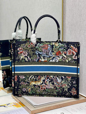 Dior M1286 Large Book Tote D-Constellation embroidery in shades of blue - Default Title - View 7
