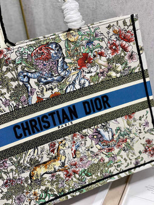 Dior M1286 Large Book Tote Latte D-Constellation Embroidery - Default Title - View 5