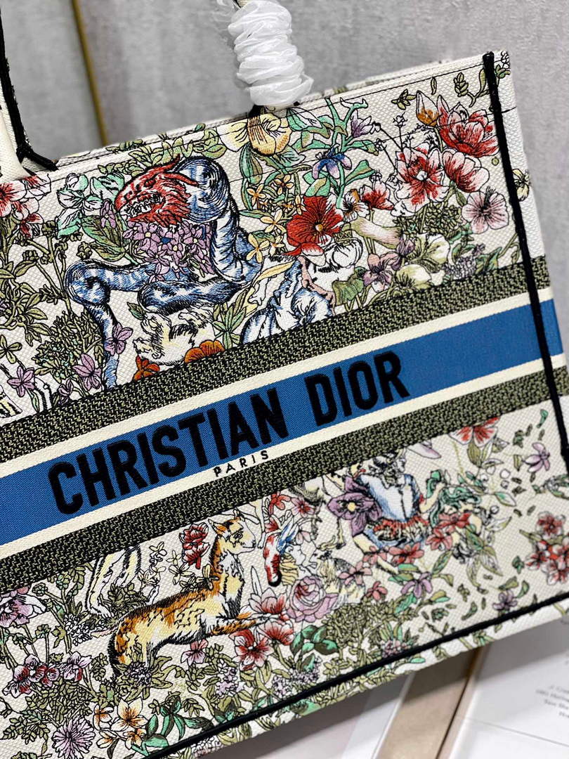 Dior M1286 Large Book Tote Latte D-Constellation Embroidery - Default Title - View 5