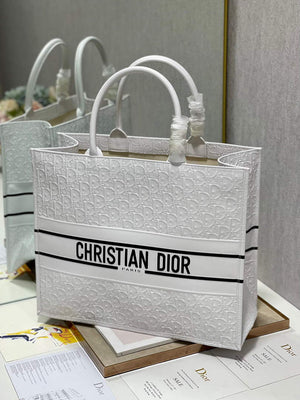 Dior M1286 Large Book Tote White Perforated and Embossed Oblique Calfskin - Default Title - View 3