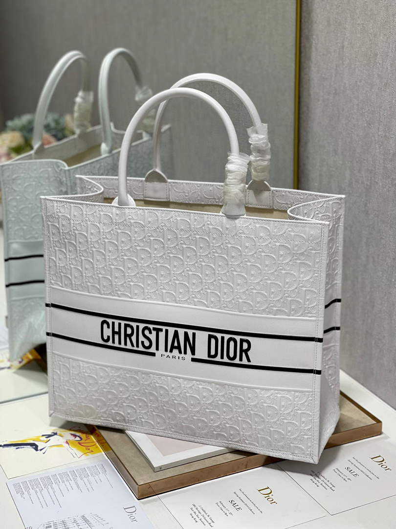 Dior M1286 Large Book Tote White Perforated and Embossed Oblique Calfskin - Default Title - View 3