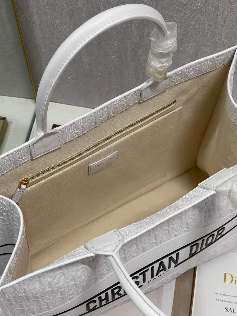 Dior M1286 Large Book Tote White Perforated and Embossed Oblique Calfskin - Default Title - View 8