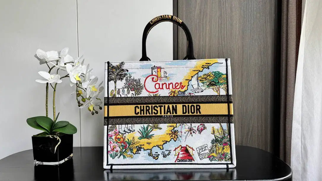Dior M1286 Souvenir Large Dior Book Tote Natural Raffia and Multicolor Embroidered M1141