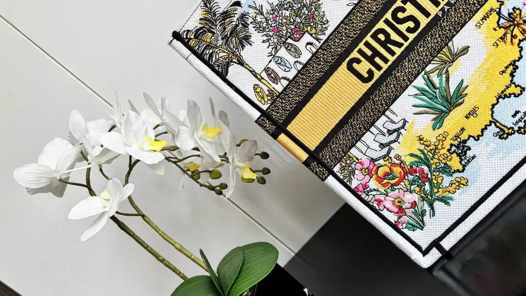 Dior M1286 Souvenir Large Dior Book Tote Natural Raffia and Multicolor Embroidered M1141