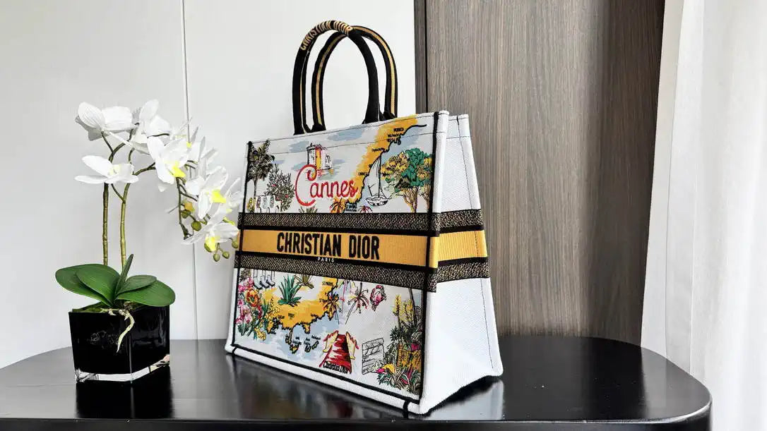 Dior M1286 Souvenir Large Dior Book Tote Natural Raffia and Multicolor Embroidered M1141