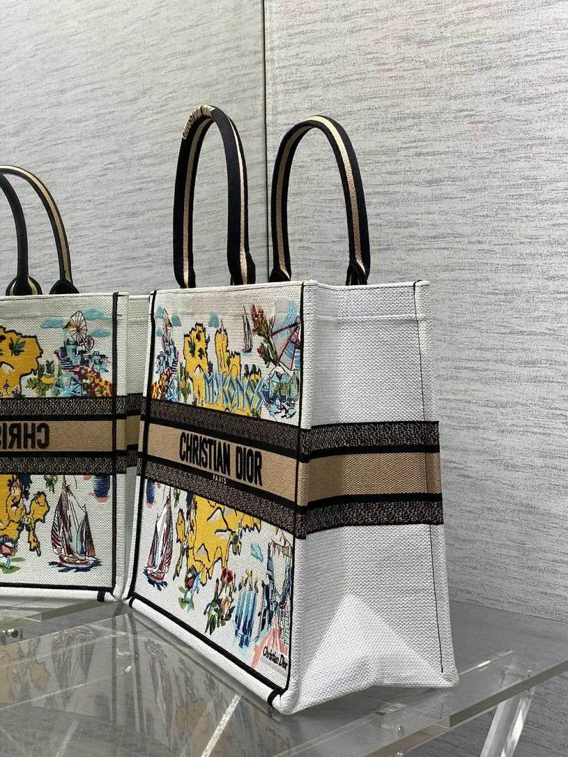 Dior M1286 Souvenir Large Dior Book Tote Natural Raffia and Multicolor Embroidered M1138