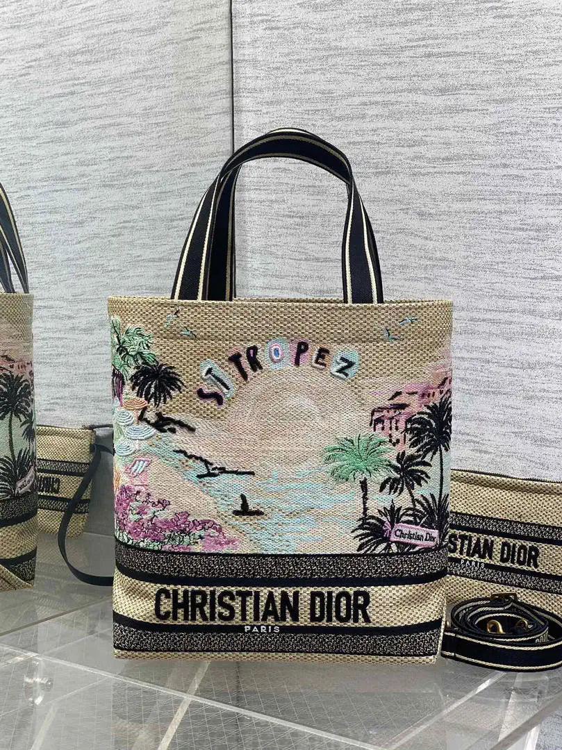Dior M1288 Resort-style handbags Saint-Tropez M9301