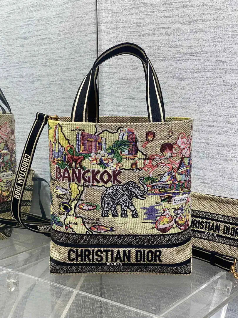 Dior M1288 Resort-style handbags Saint-Tropez M9302