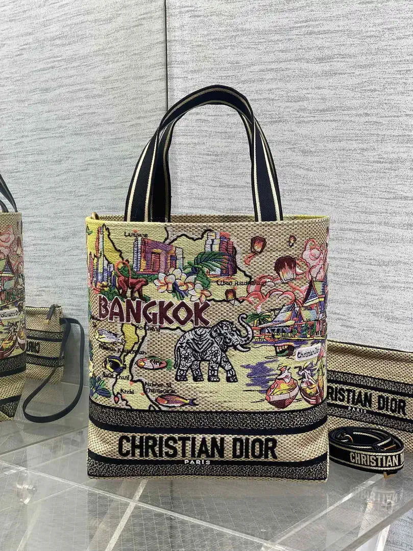 Dior M1288 Resort-style handbags Saint-Tropez M9302