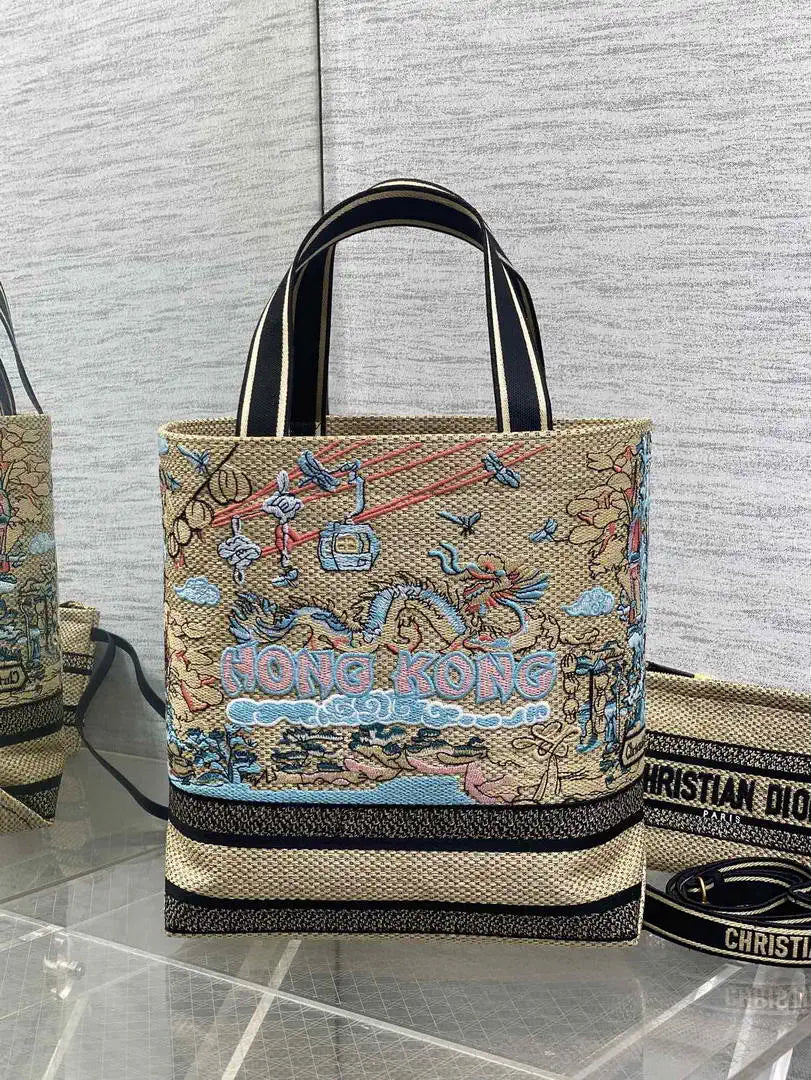 Dior M1288 Resort-style handbags Saint-Tropez M9305