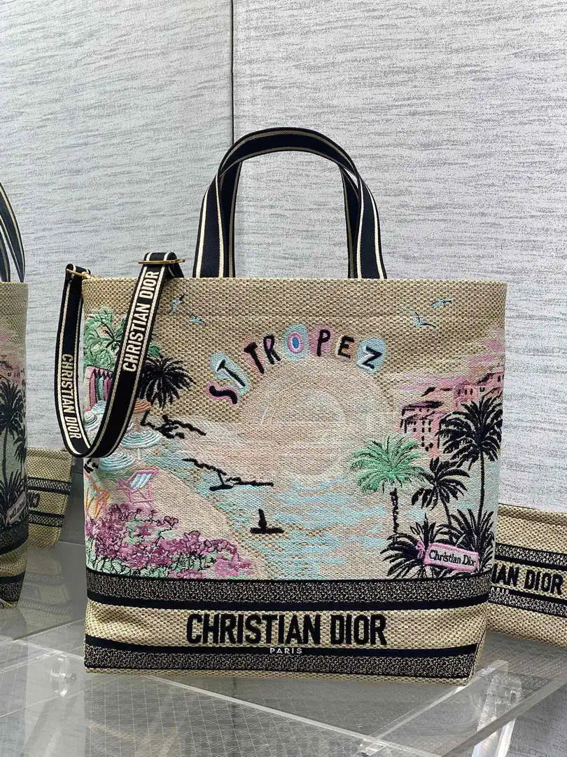 Dior M1288 Resort-style handbags Saint-Tropez M9305