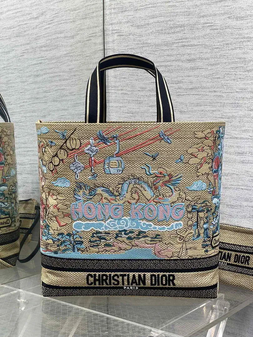 Dior M1288 Large Resort-style handbags Saint-Tropez M9310