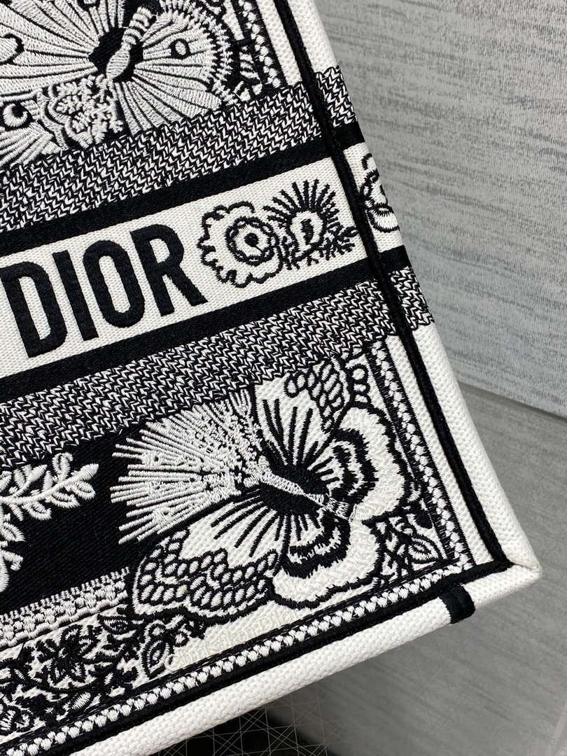 Dior M1296 Book Tote Medium Black and White Butterfly Bandana Embroidery M093